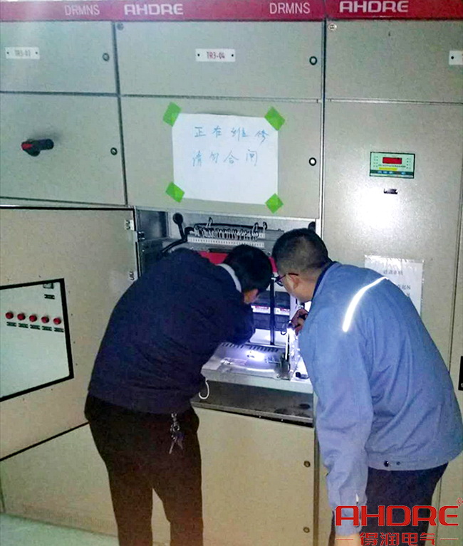 現場進行檢查工作.jpg